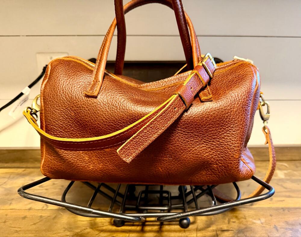 PORTLAND LEATHER GOODS SLOAN DOCTOR BAG ā LARGE ā NUTMEG FULL GRAIN LEATHER